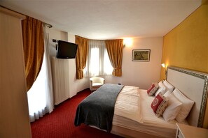 Suite | 2 Schlafzimmer, hochwertige Bettwaren, Daunenbettdecken, Zimmersafe