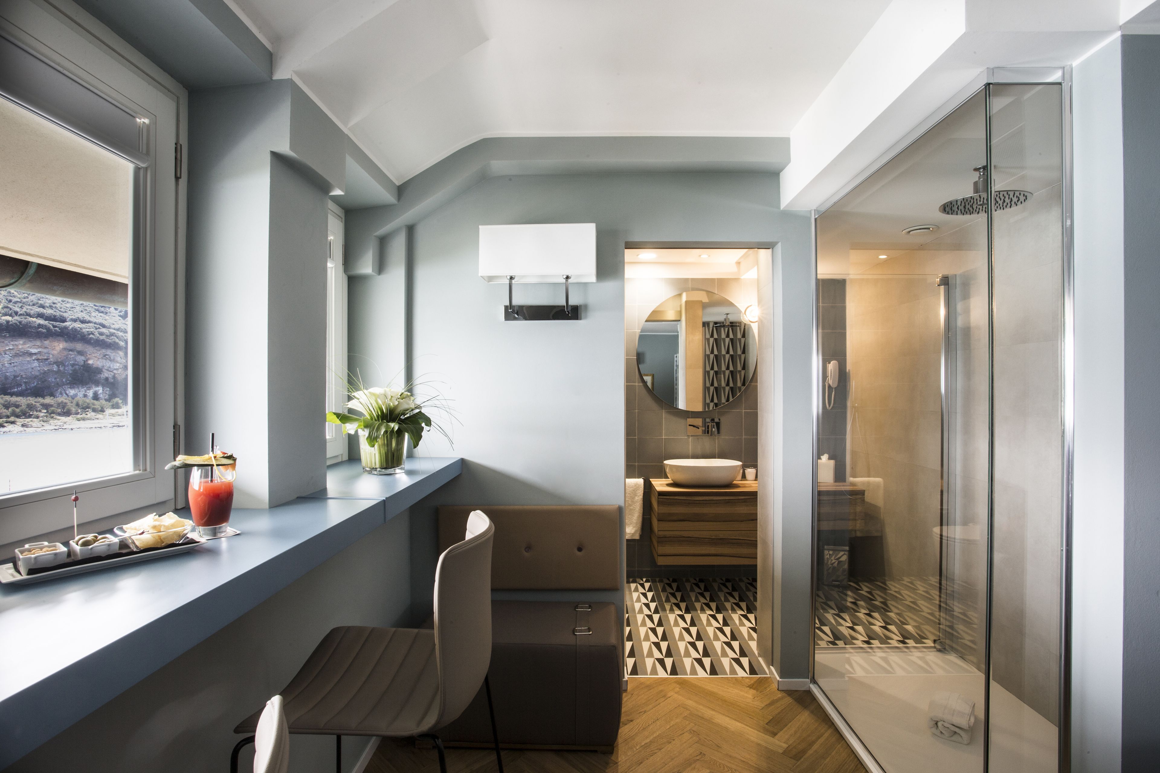 panoramic suite, sea view (suite poeti) | 1 bedroom, premium bedding, down duvets, minibar