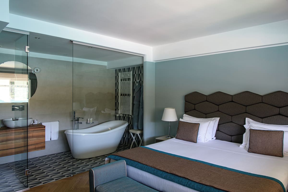 Suite Panoramique, vue mer (Suite Poeti with wine tasting)