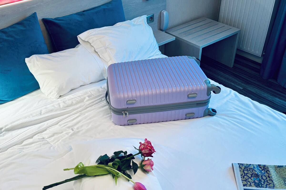 comfort single room | desk, soundproofing, iron/ironing board, free wifi