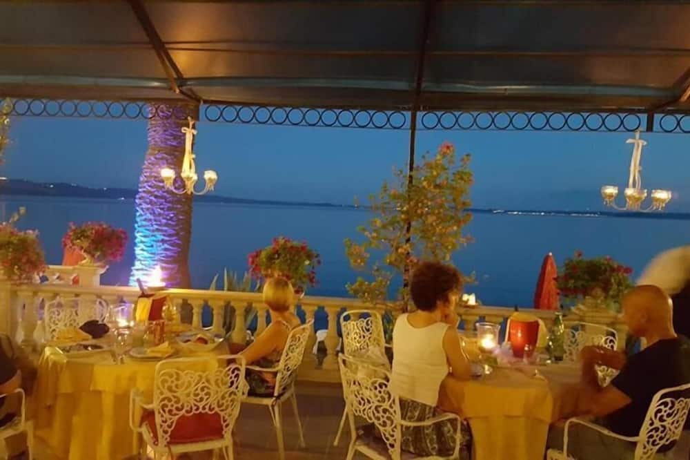 Hotel Royal