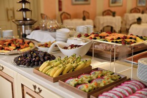 Bữa sáng buffet