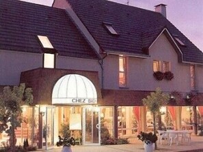 Fasade – kveld/natt