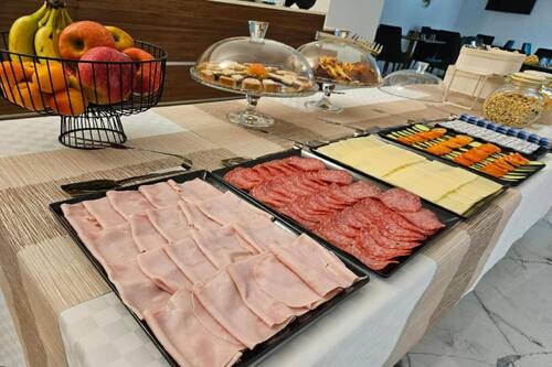 Daily buffet breakfast for a fee