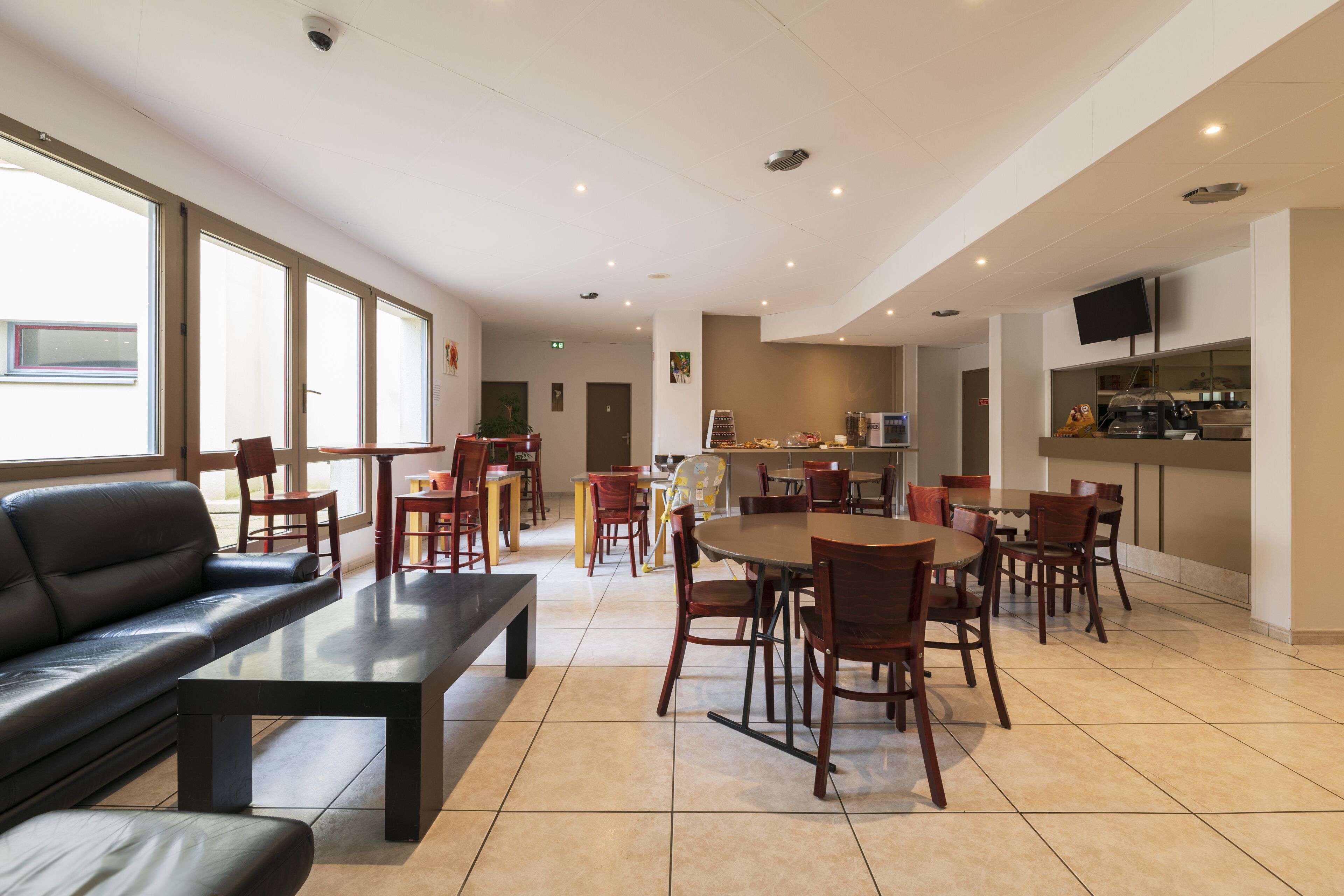 Daily buffet breakfast (EUR 12.50 per person)