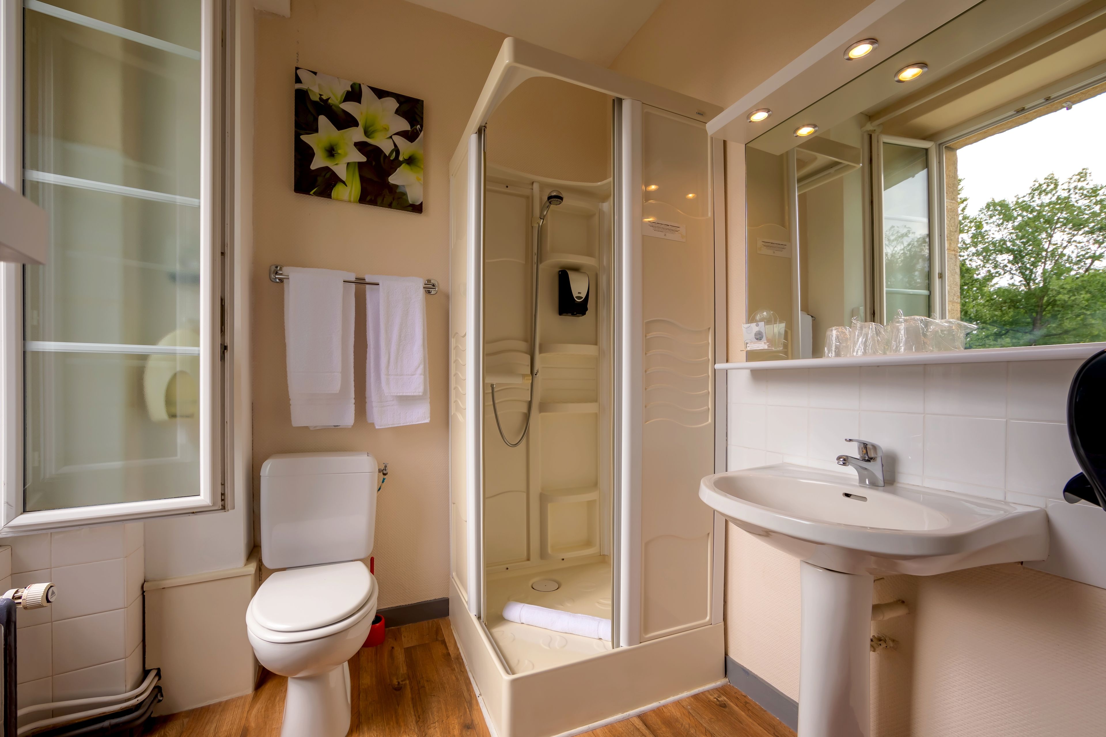 comfort triple room | bathroom | free toiletries, hair dryer, towels