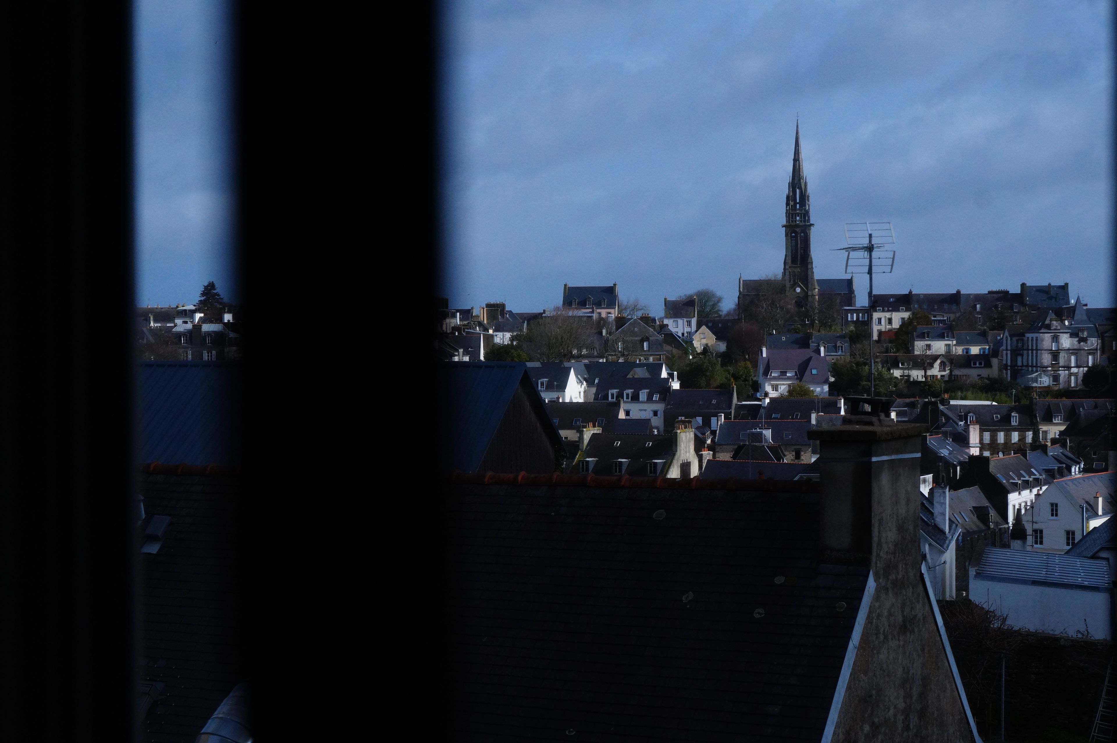 double room with shower, harbour view | city view