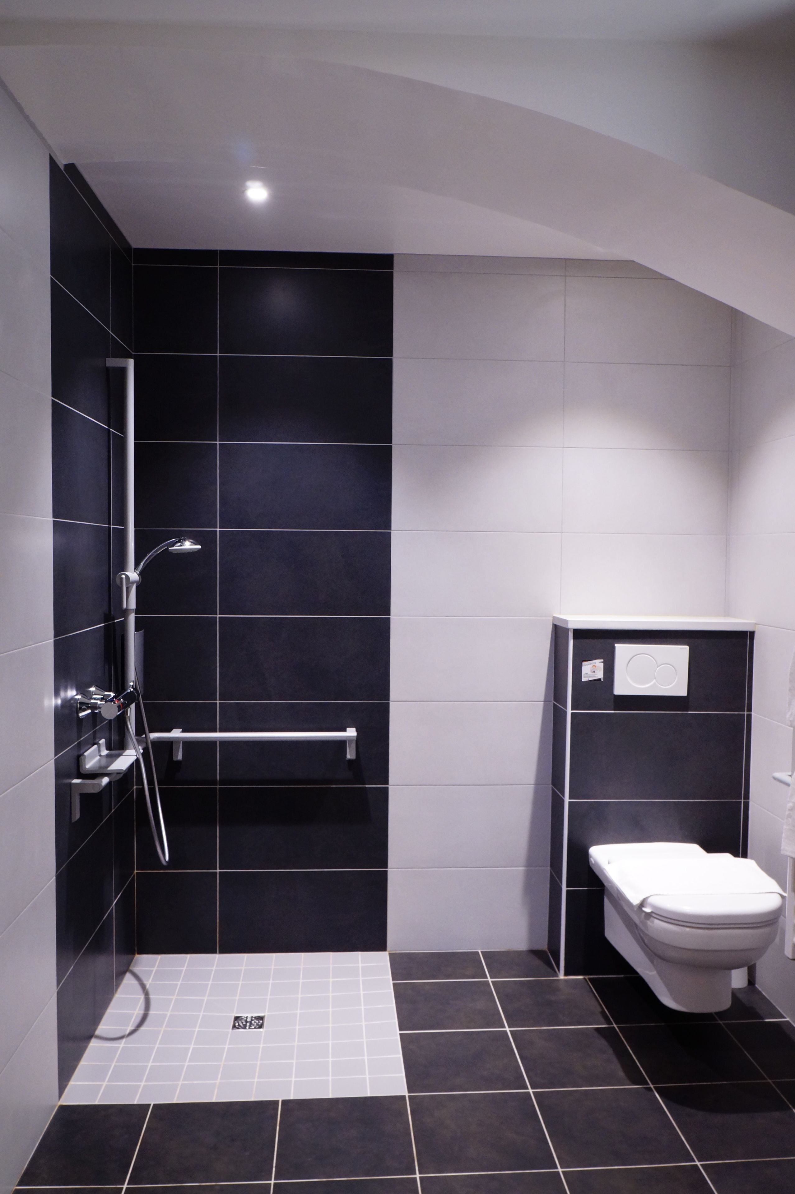 comfort room, accessible, city view | premium bedding, in-room safe, desk, blackout curtains