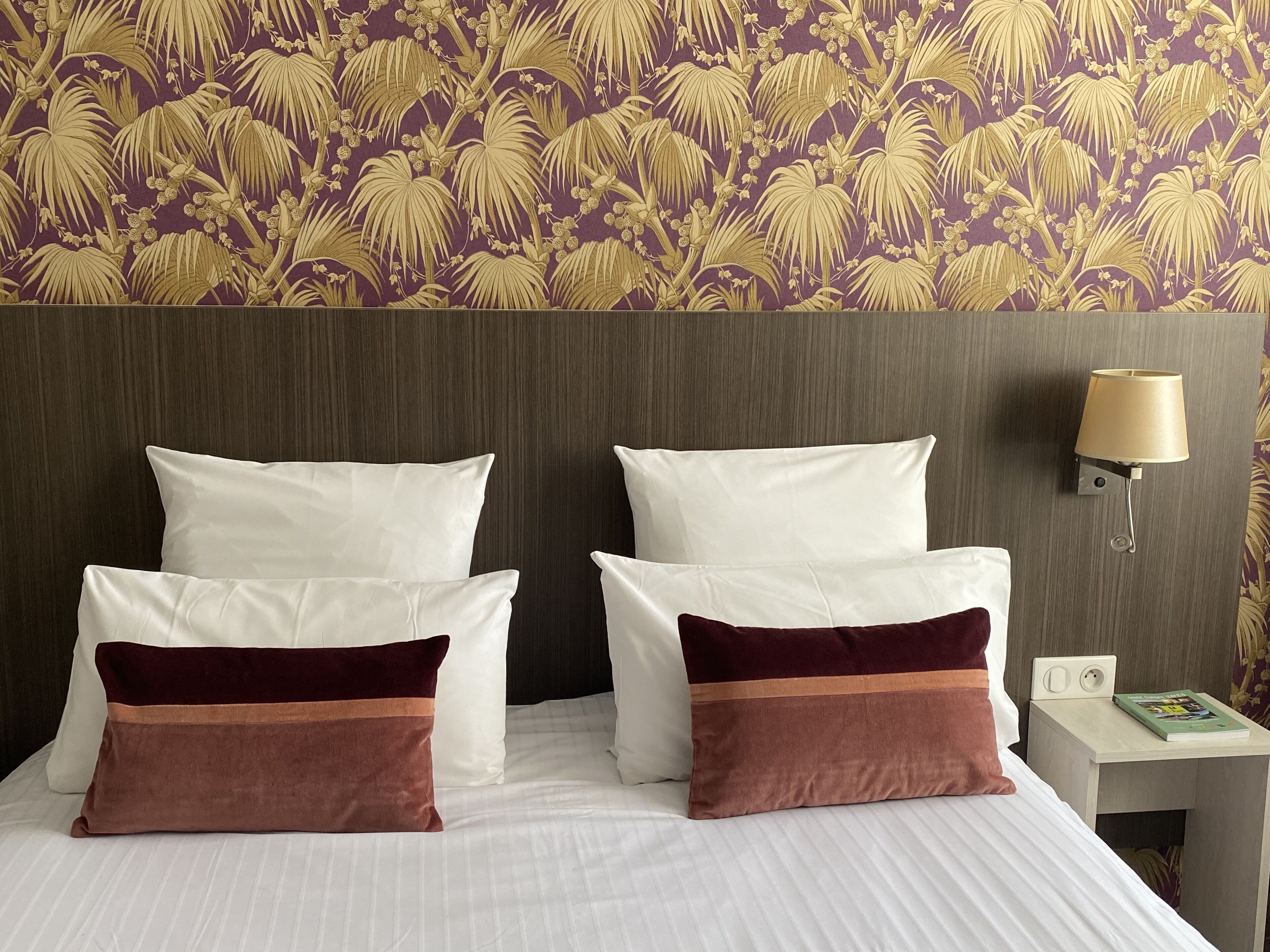 economy double room | premium bedding, pillow-top beds, in-room safe, desk