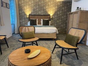 Family Room | Peralatan tempat tidur premium, tilam berlapik, peti besi dalam bilik 