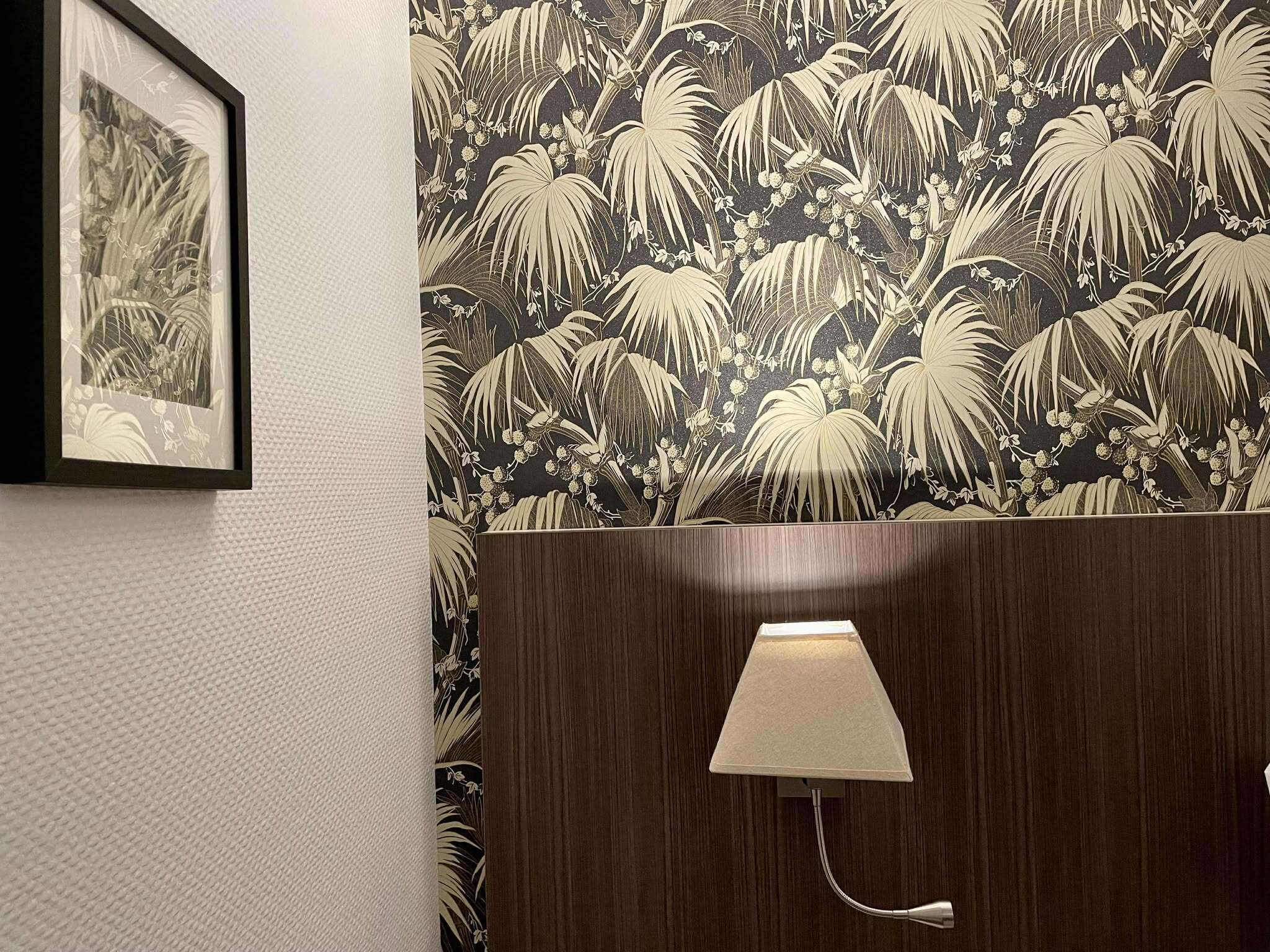 economy double room | premium bedding, pillow-top beds, in-room safe, desk