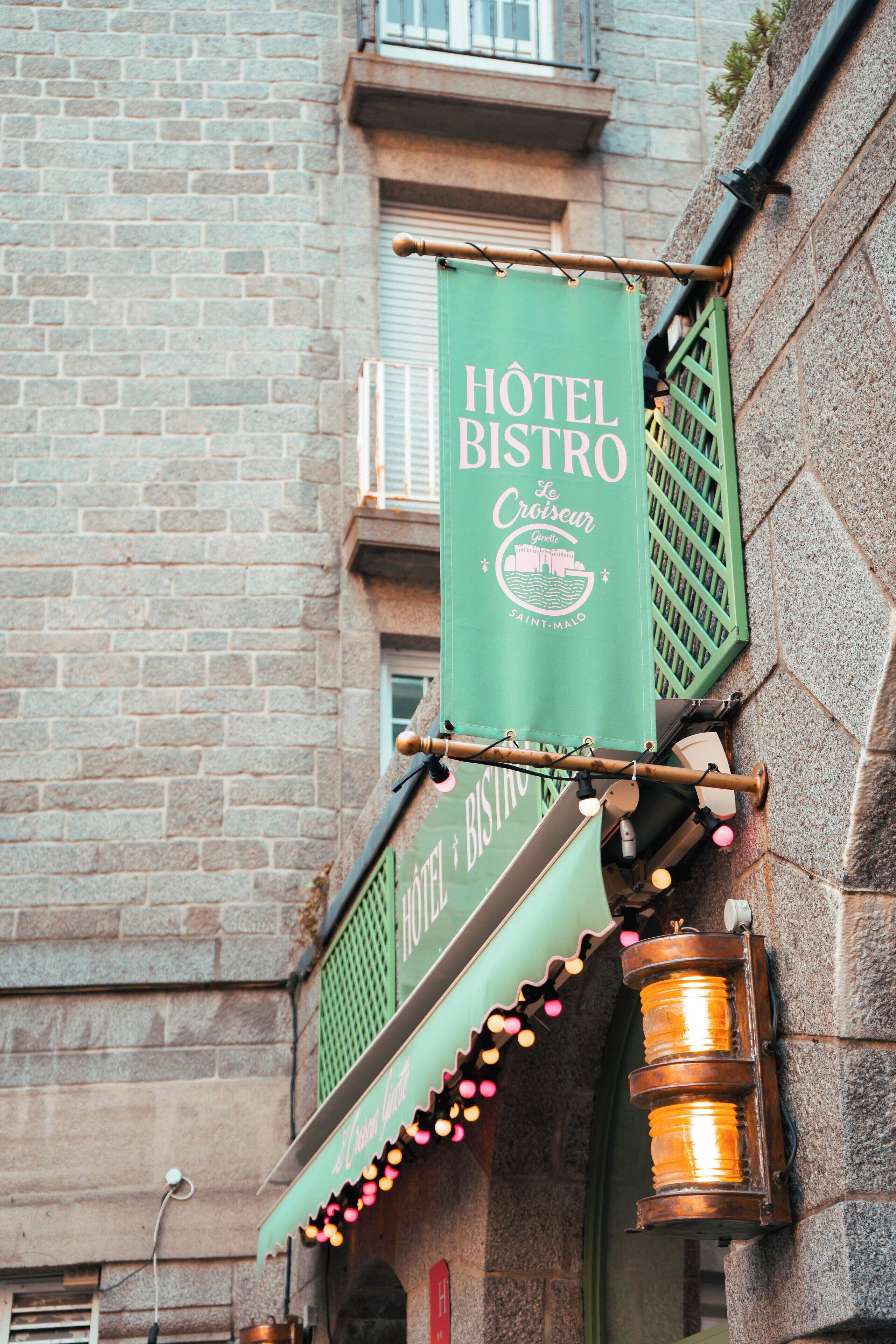 Photo - Hôtel Le Croiseur Ginette - Entièrement rénové