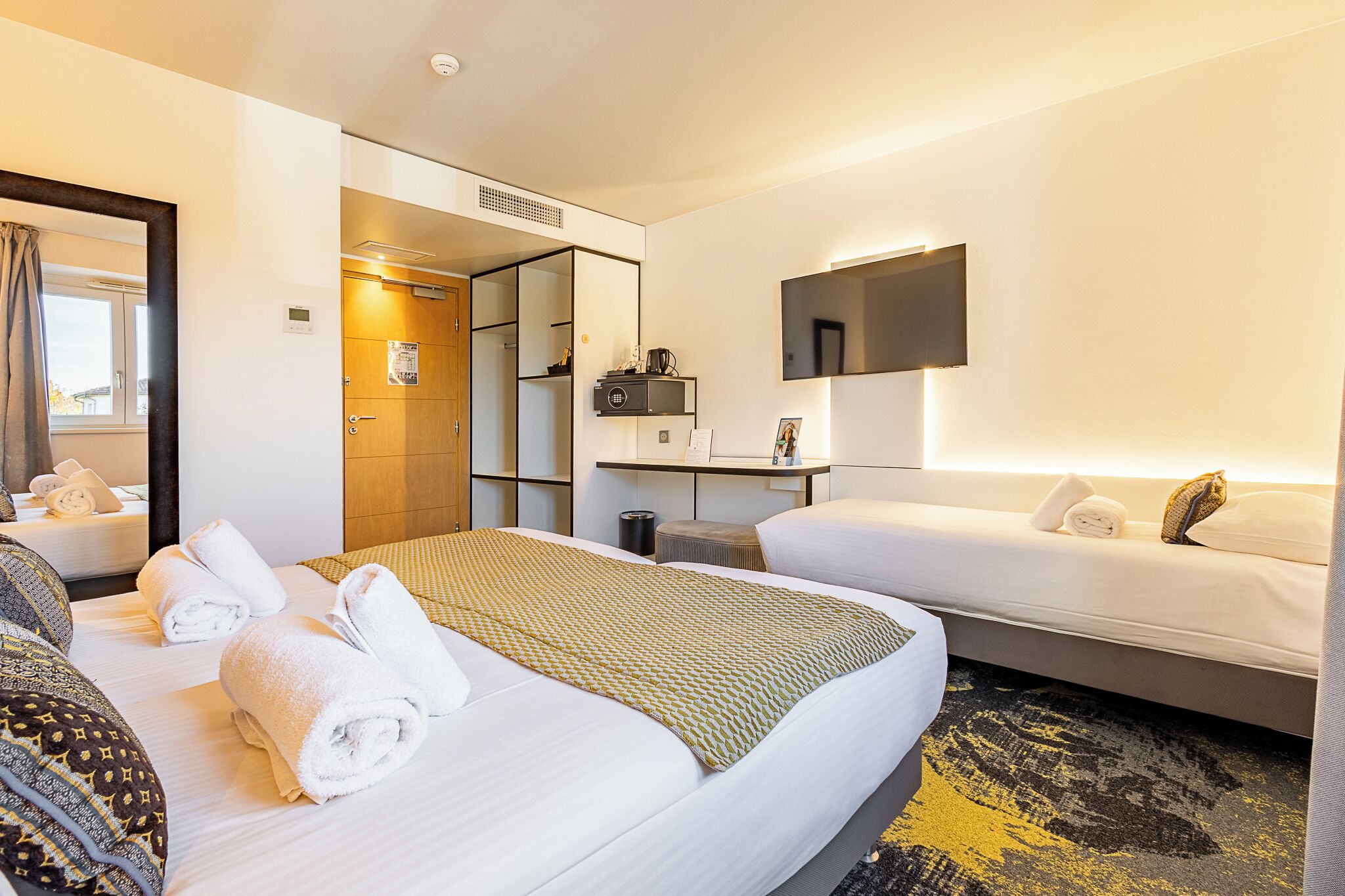 Triple Room | Premium bedding, in-room safe, desk, blackout curtains