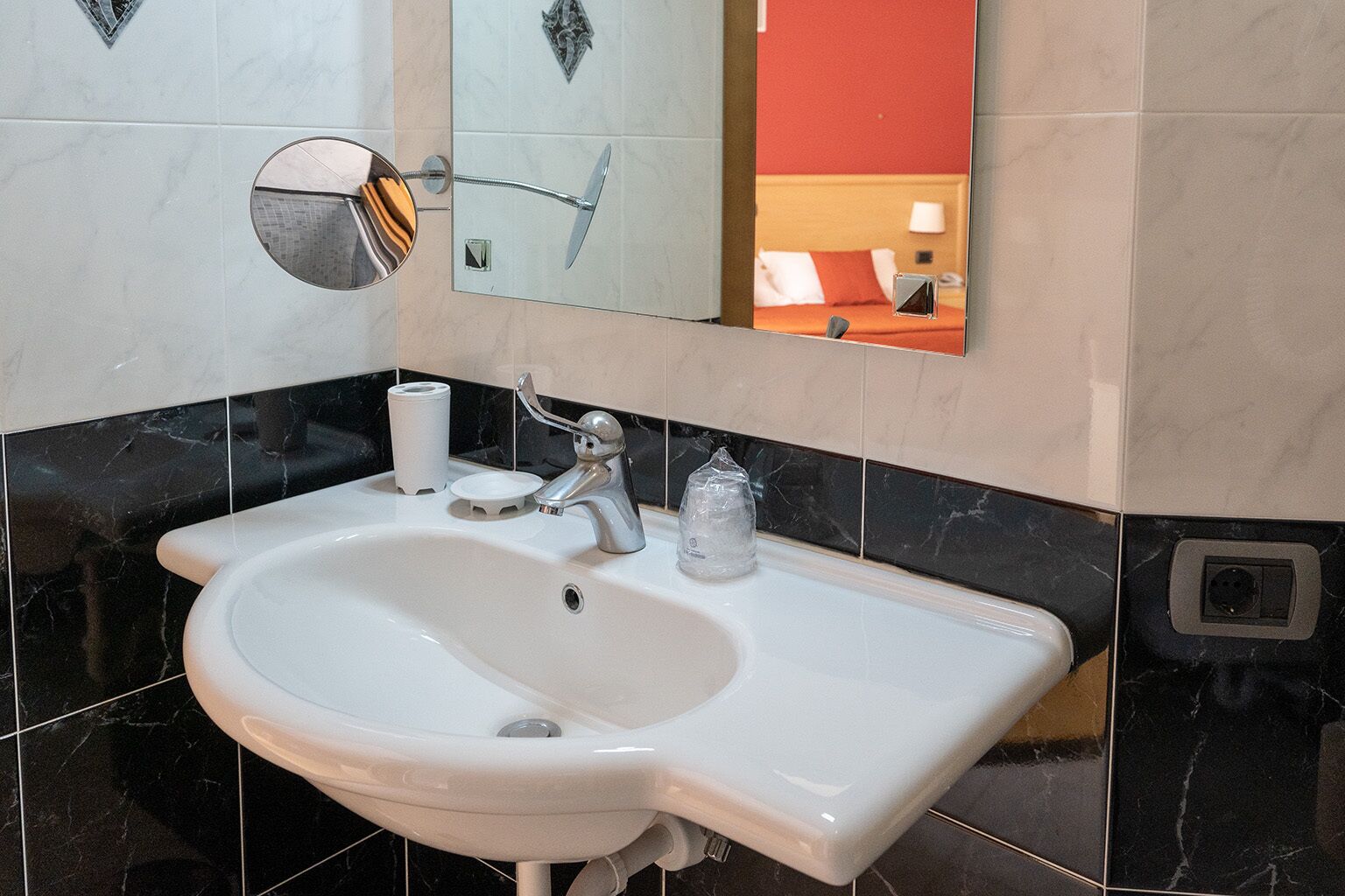 junior suite | bathroom | hair dryer, bidet, towels