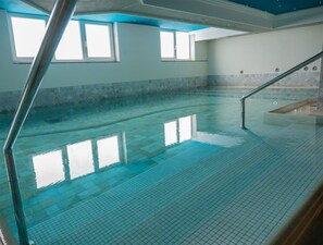 Indoor pool, outdoor pool, pool loungers - Vidi Miramare & Delfino (Jesolo)