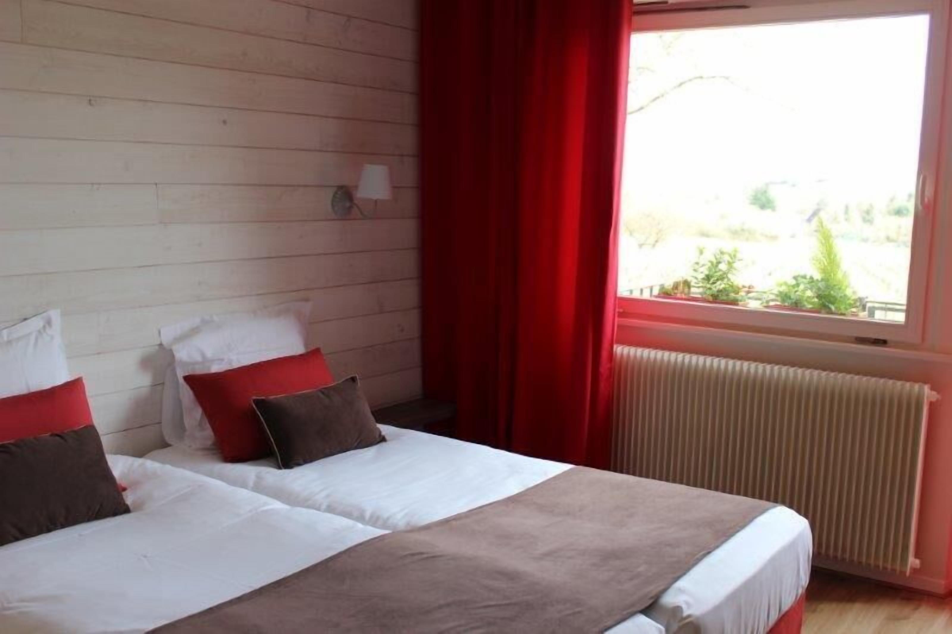 comfort double room | 1 bedroom, desk, soundproofing, free wifi