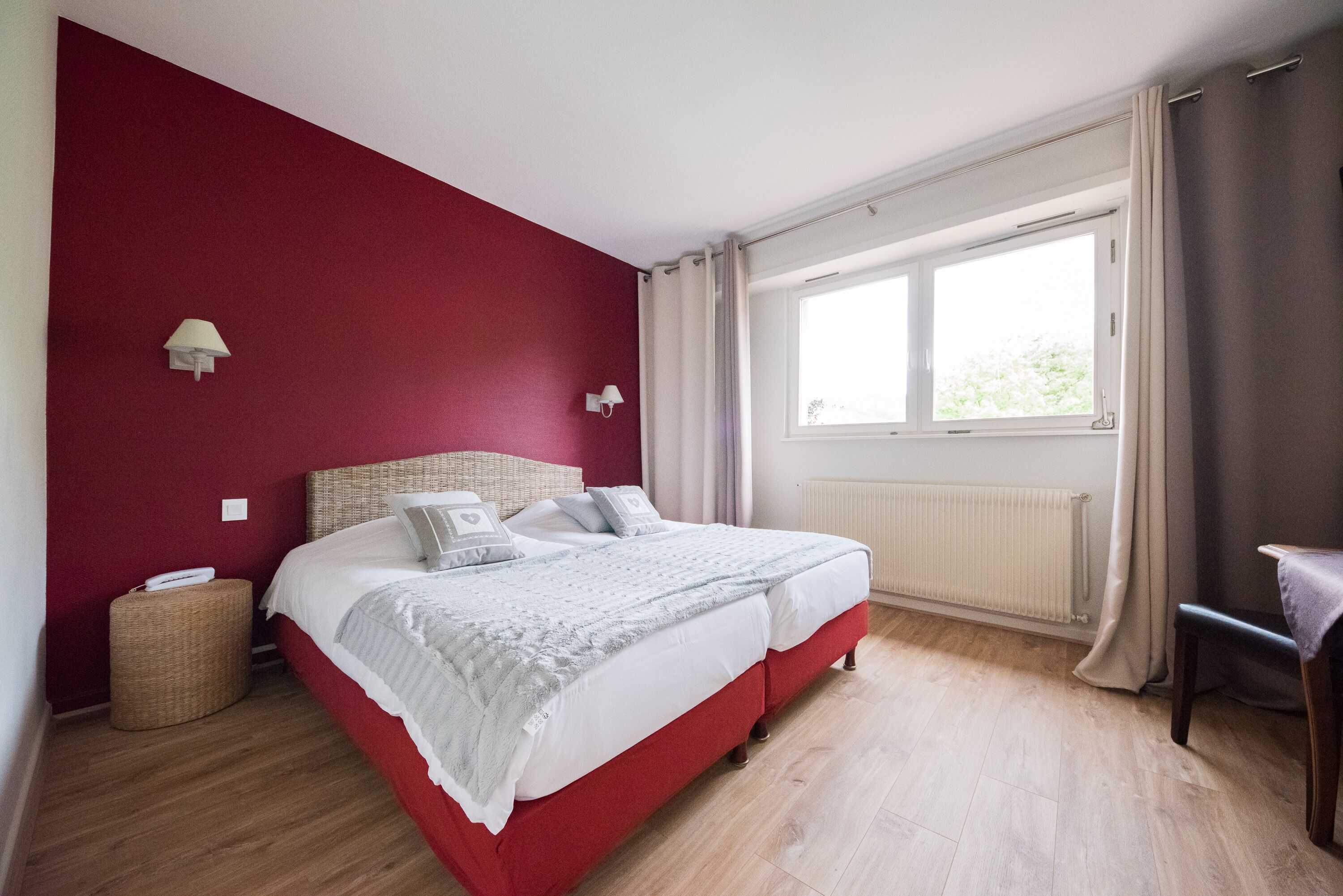 1 bedroom, desk, soundproofing, free wifi