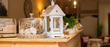 Schreibtisch, schallisolierte Zimmer, kostenloses WLAN