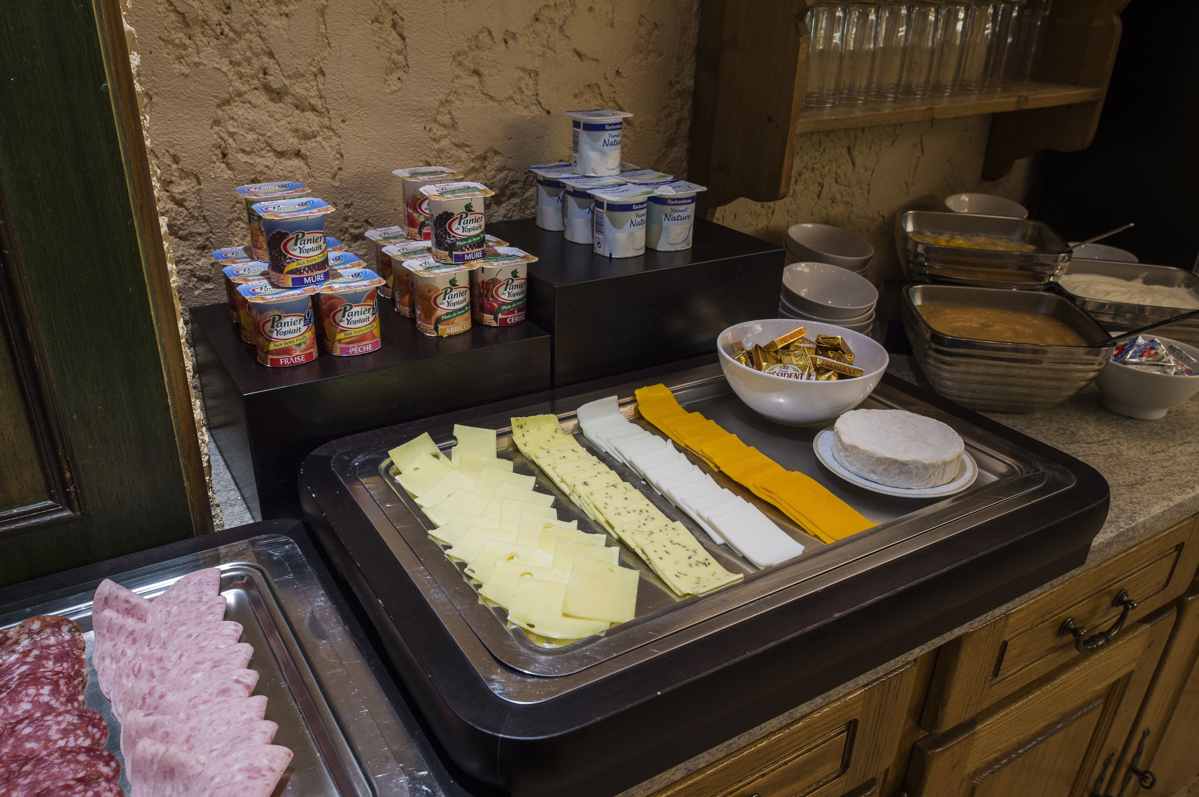daily buffet breakfast (eur 14 per person)