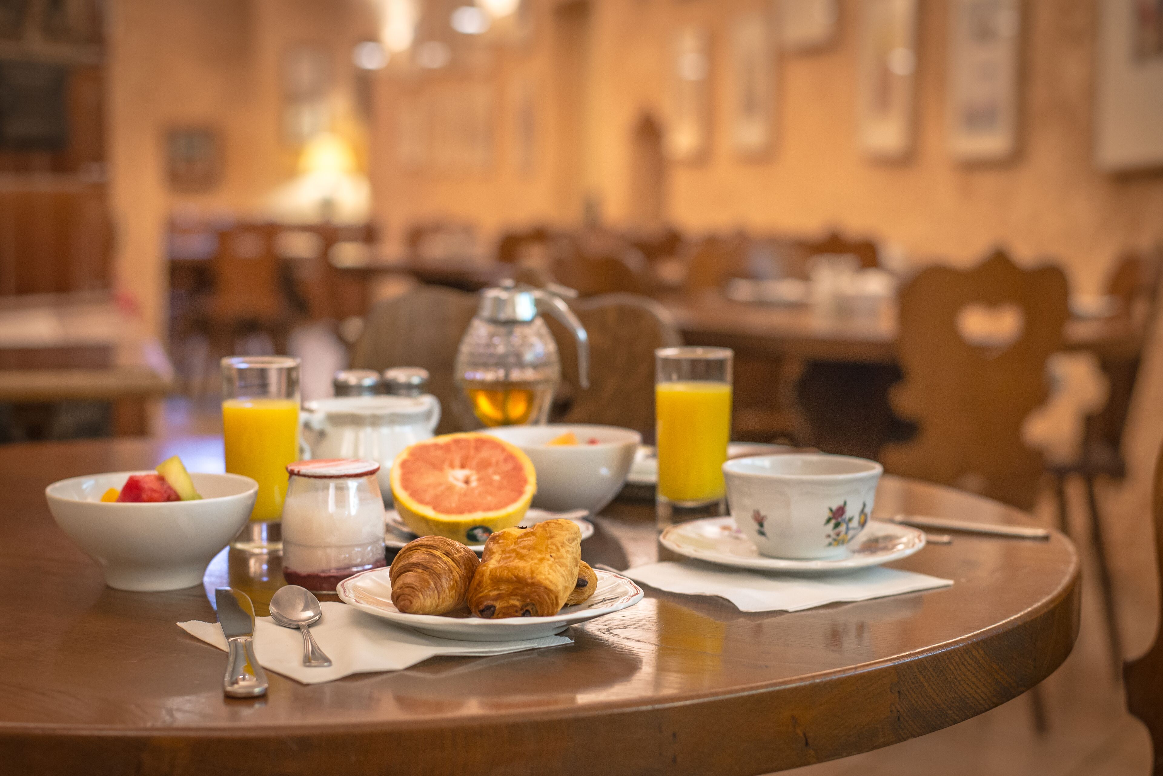 Daily buffet breakfast (EUR 14 per person)
