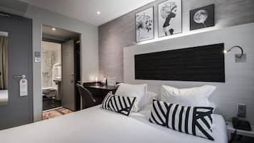Double Room | In-room safe, desk, blackout drapes, soundproofing