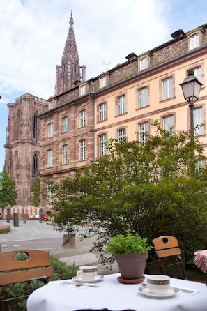 Terrace/patio - Hôtel Suisse (Strasbourg)
