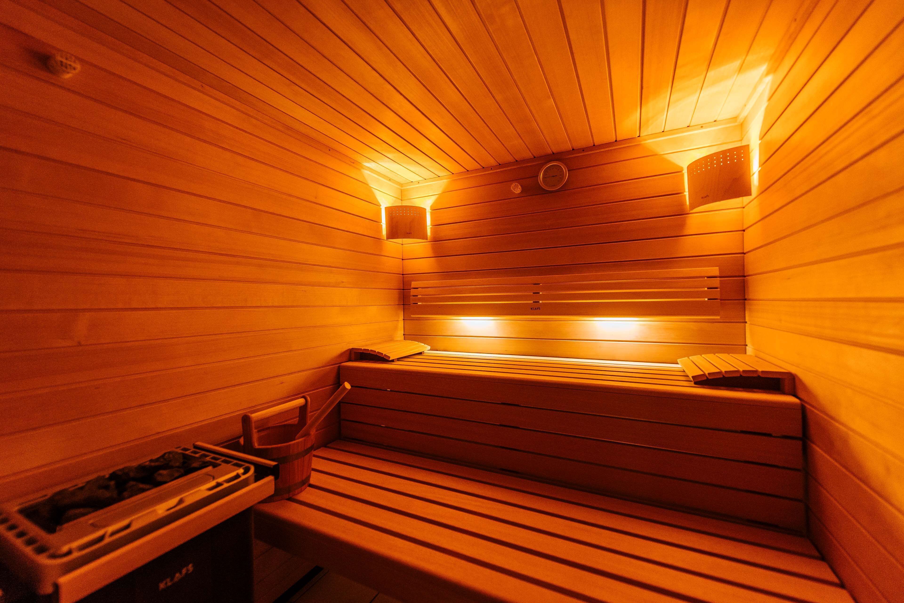 couples treatment room(s), massages