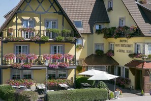 Front of property - Best Western Plus Au Cheval Blanc Mulhouse Nord (Baldersheim)