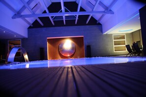 Innenpool, Außenpool