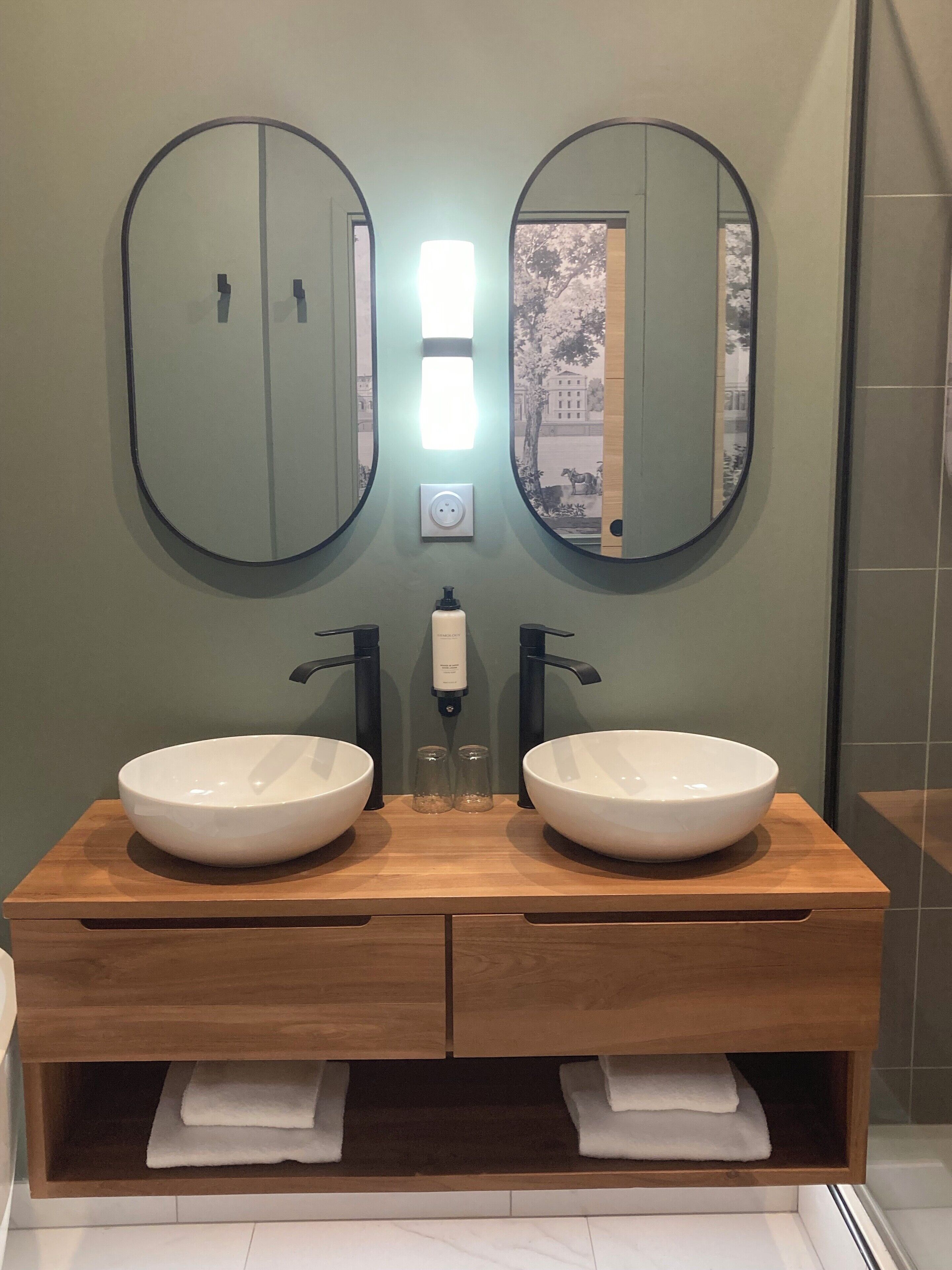 Photo - Hotel De La Paix