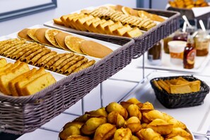 Daily buffet breakfast (EUR 19 per person)