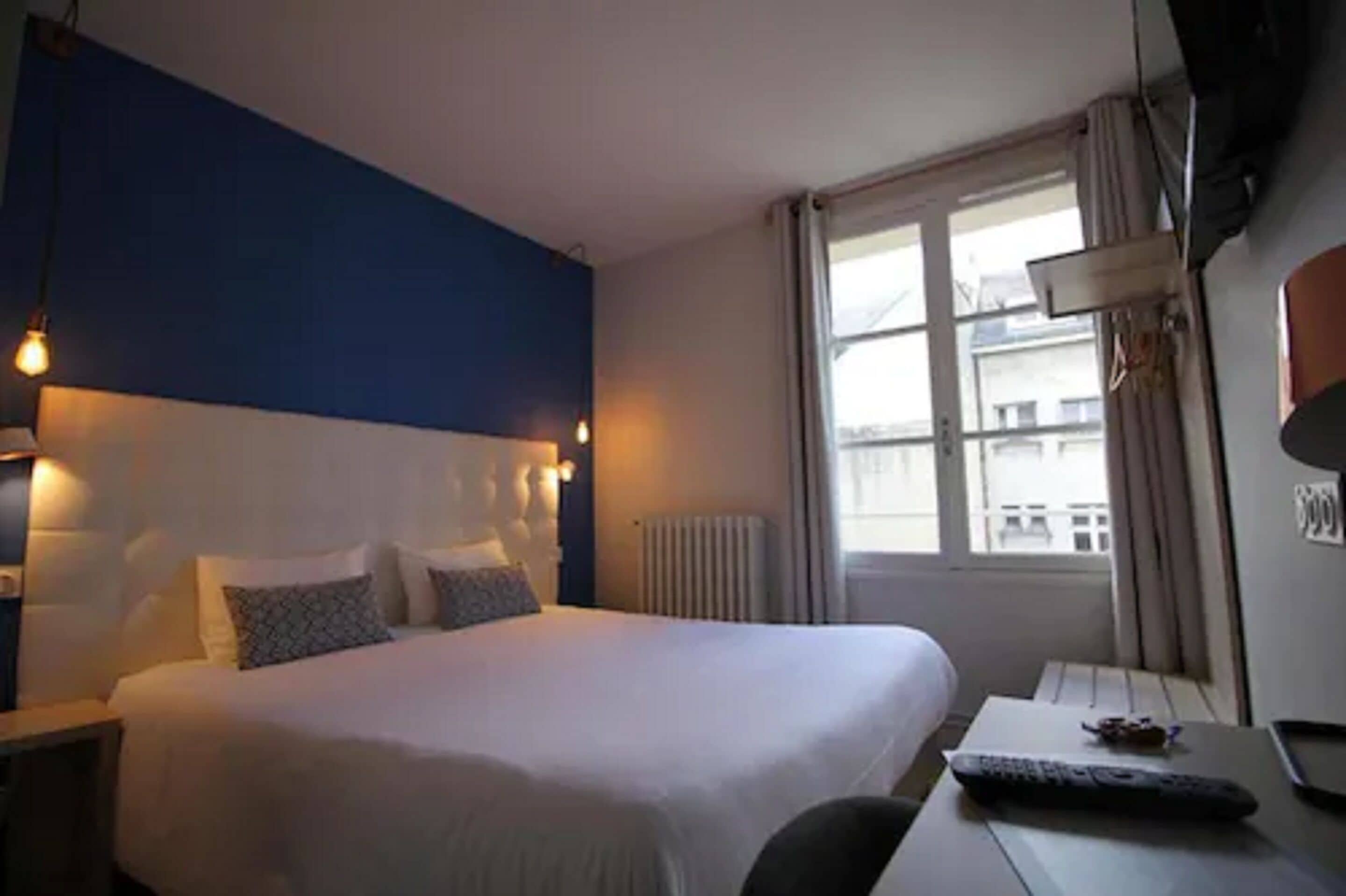 double room | 1 bedroom, premium bedding, pillow-top beds, in-room safe