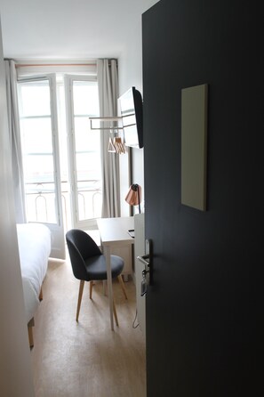 1 bedroom, premium bedding, pillow-top beds, in-room safe - Hôtel La Fontaine Caen Centre (Caen)