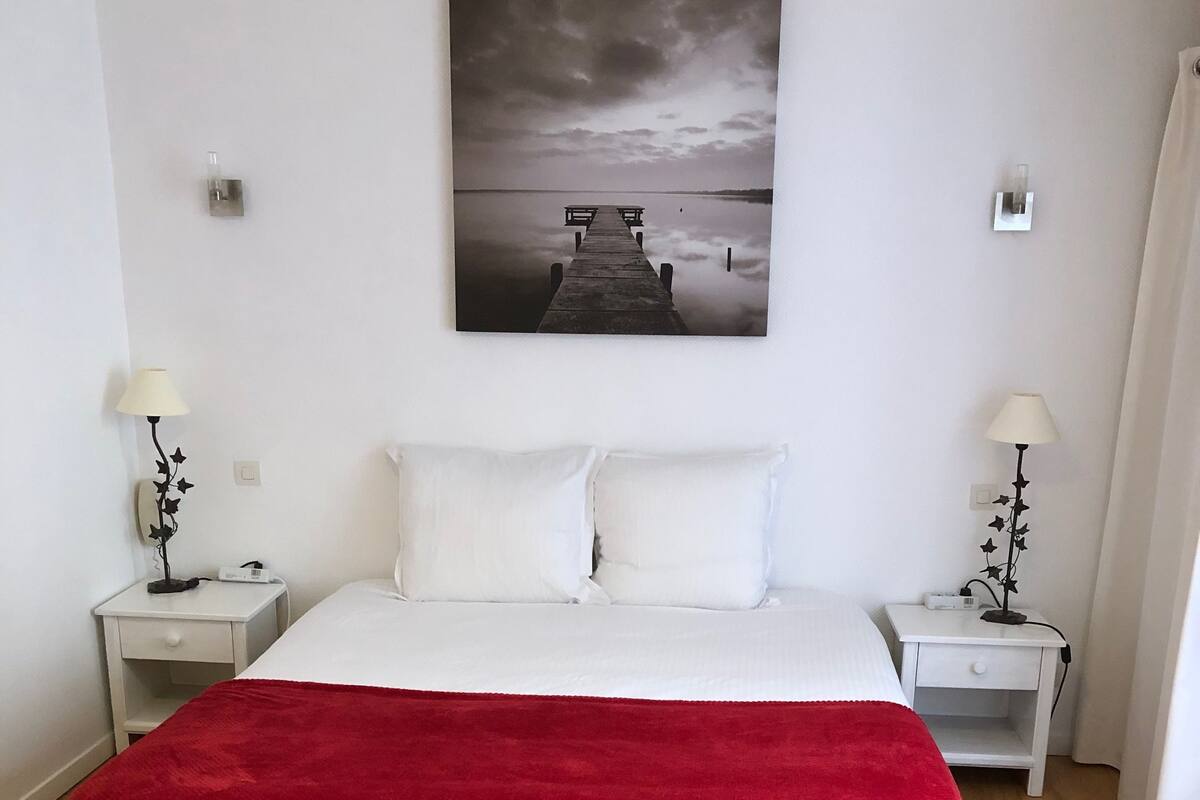 Comfort Double Room | Dihias secara berasingan, katil bayi/kot (percuma), Wi-fi percuma