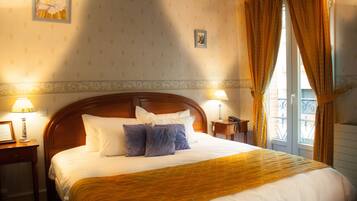 Minibar, in-room safe, desk, soundproofing