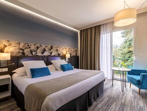 Superior Room, 1 King Bed, Balcony