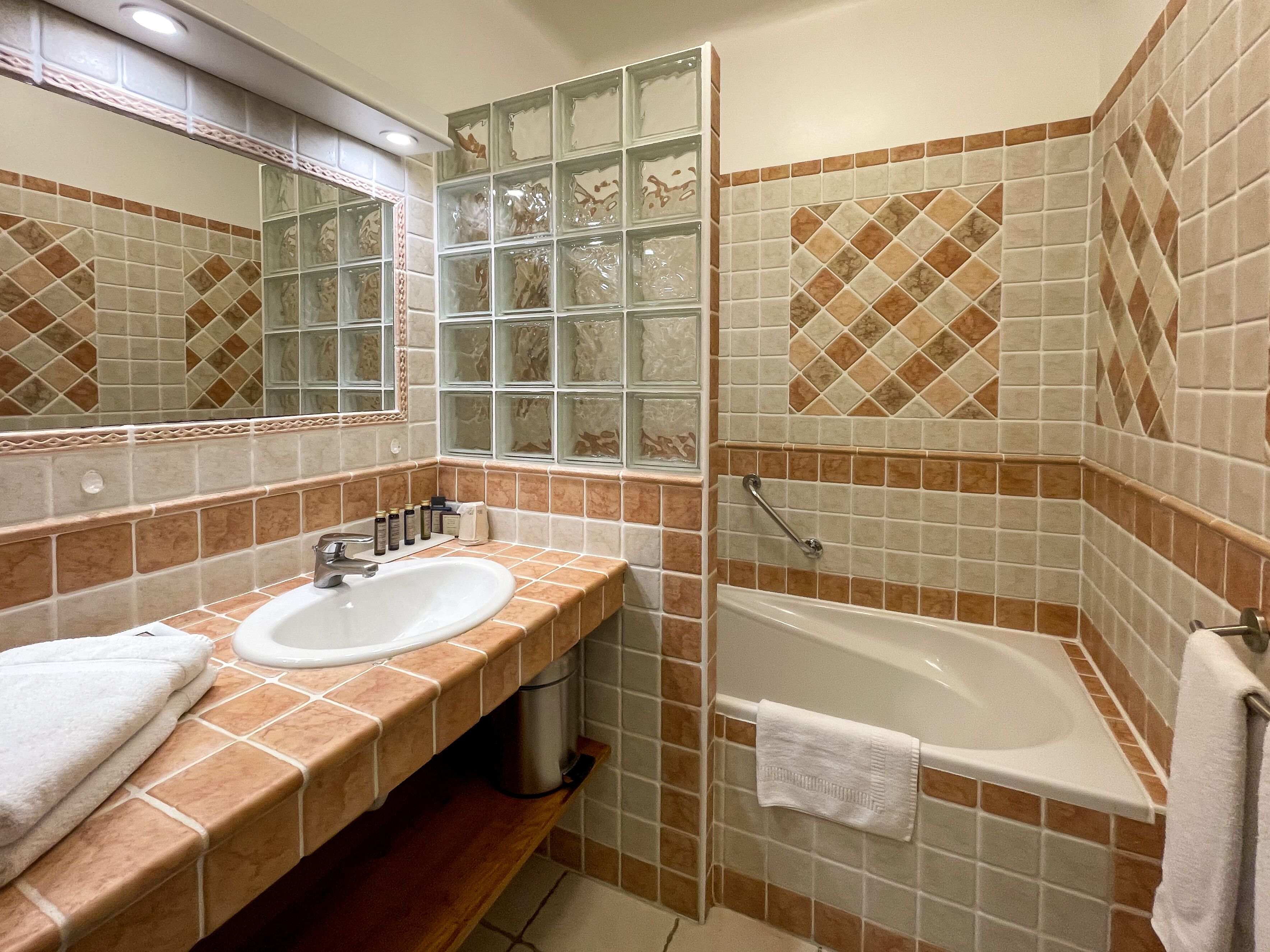superior double room, balcony | bathroom | free toiletries, hair dryer, towels