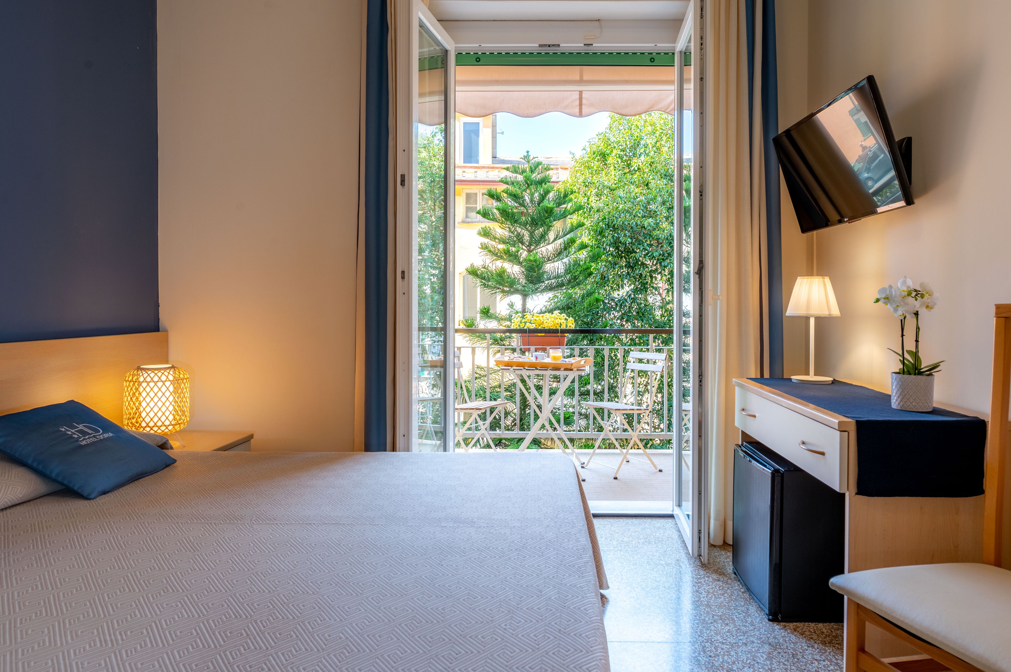 Standard-Doppel- oder -Zweibettzimmer, 1 Schlafzimmer, Balkon | Zimmersafe, Schreibtisch, kostenlose Babybetten, kostenloses WLAN