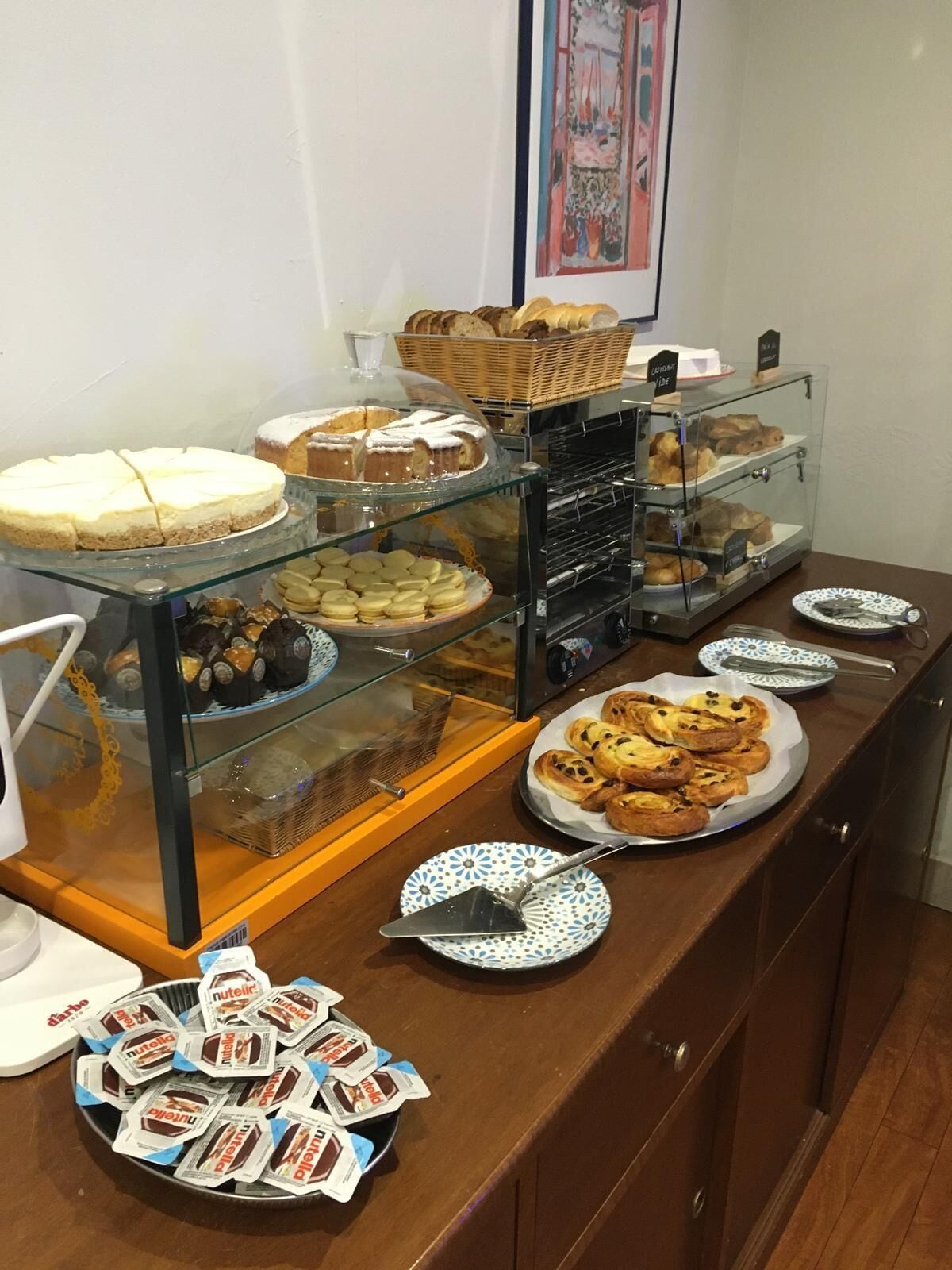 Colazione a buffet a pagamento, servita tutte le mattine 