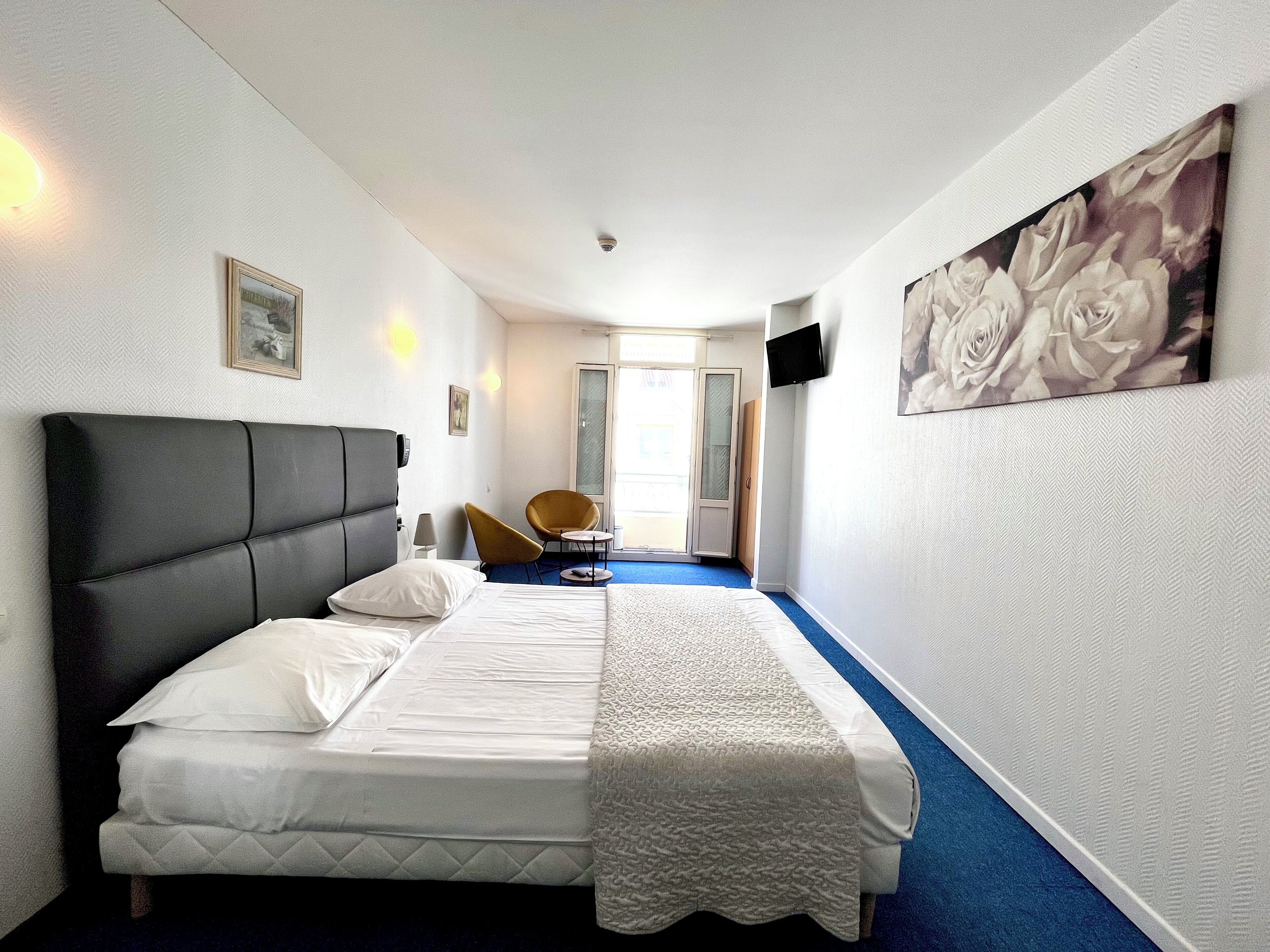 Dobbeltrom – superior | Skrivebord, skrivebord for bærbar PC, lydisolert og wi-fi (inkludert)