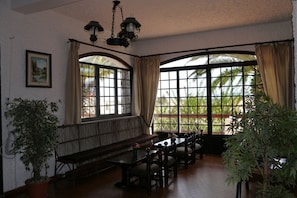 Lounge - Hôtel Le Belvédère (Saint-Cyprien)