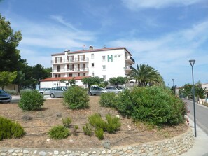 Exterior - Hôtel Le Belvédère (Saint-Cyprien)