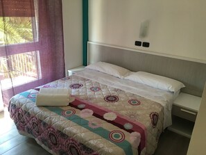 In-room safe, desk, cots/infant beds, rollaway beds