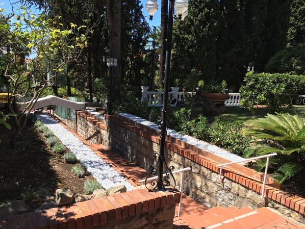 Enceinte de l’hébergement