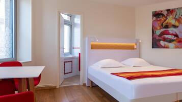 Literie de qualité supérieure, décoration personnalisée, bureau