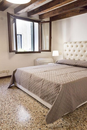Room - Sansoni (Venice)