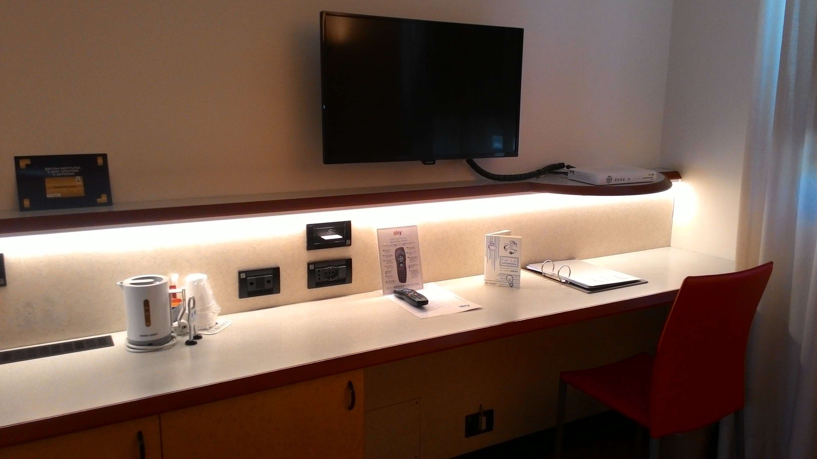 down duvets, minibar, in-room safe, desk