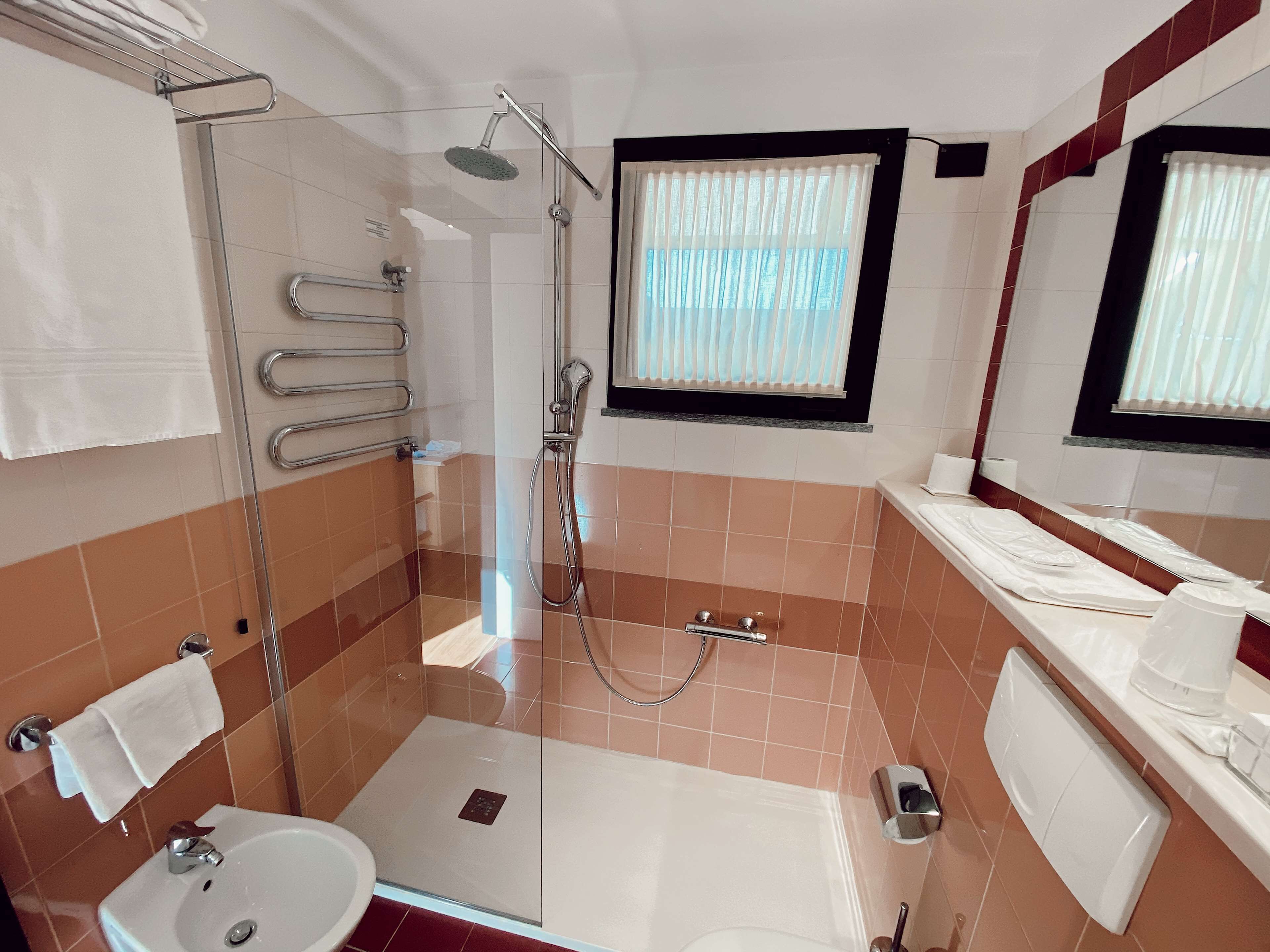 down duvets, minibar, in-room safe, desk