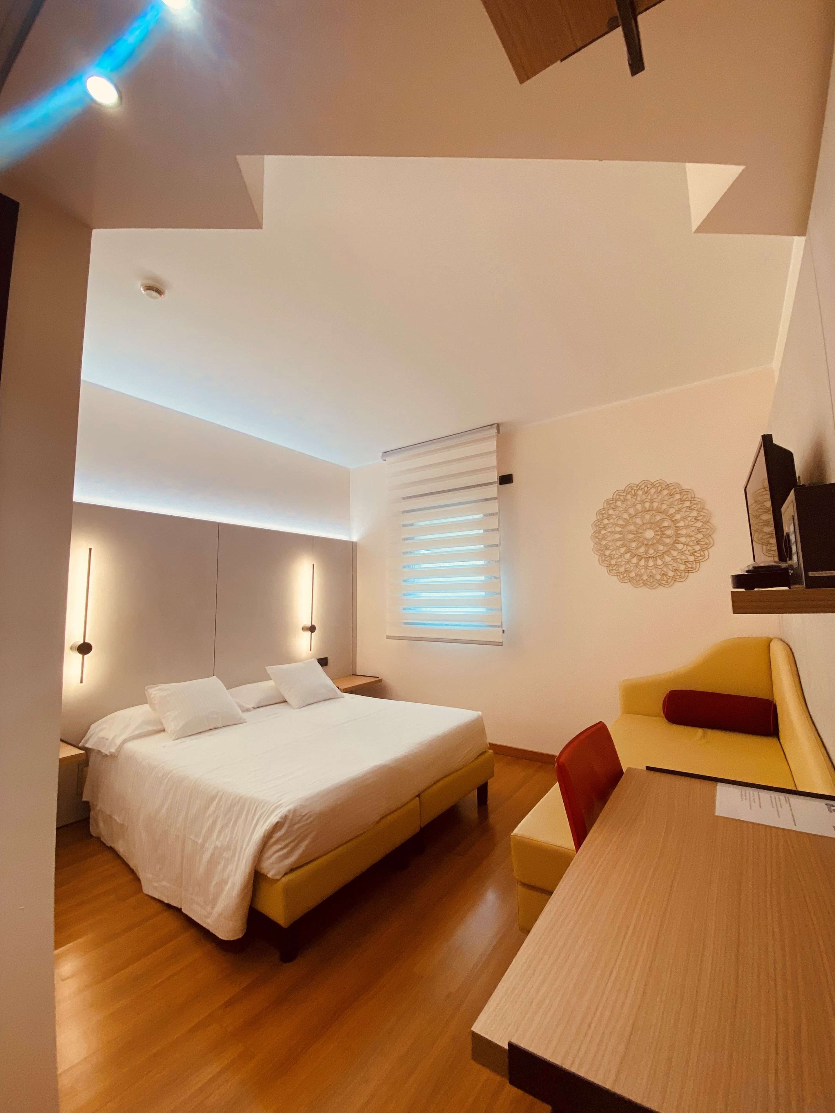 down duvets, minibar, in-room safe, desk