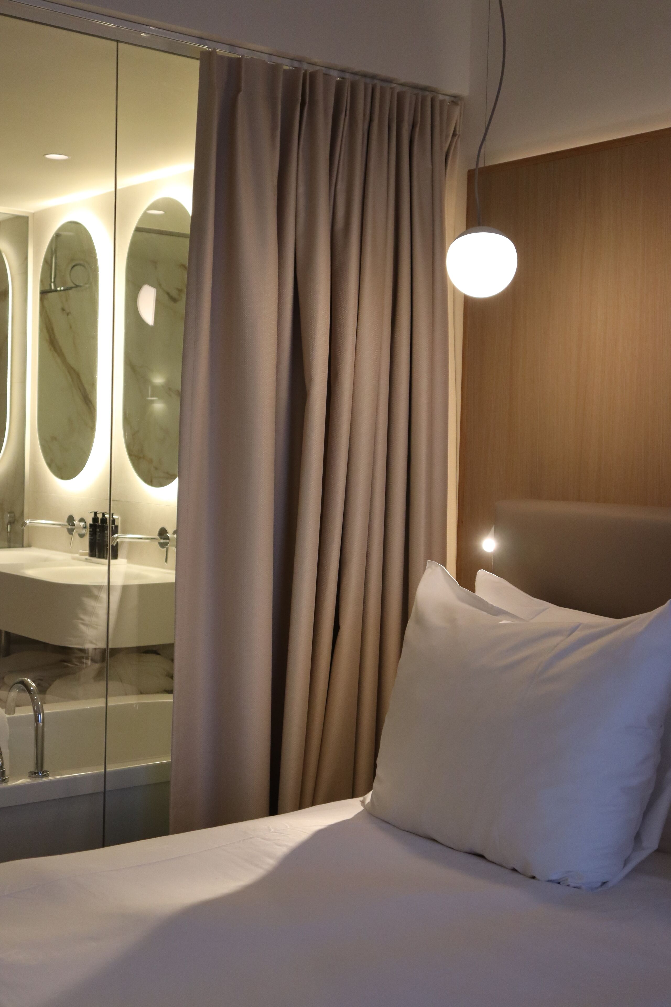 Suite superior, 1 cama de matrimonio grande | Sábanas de algodón egipcio, ropa de cama de alta calidad, minibar